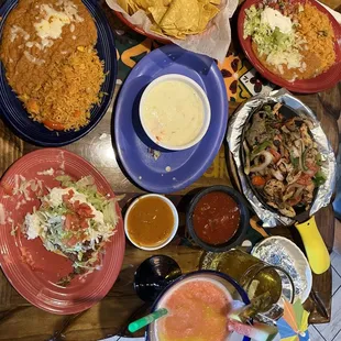 A tostada and fajitas