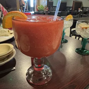 32oz strawberry daiquiri