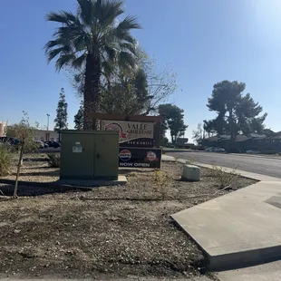 Pulling in to pick up!