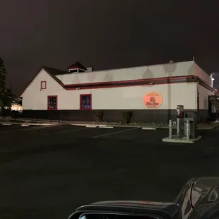 They closed while we ate in the parking lot.