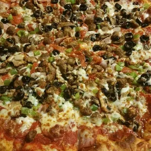 Supreme Pizza with no ground beef. Looks good and tastes good! My wallet is happy too.