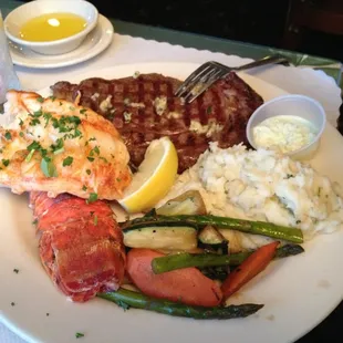 My friend had the ribeye and lobster..which was also very good..portions are large so come with an appetite
