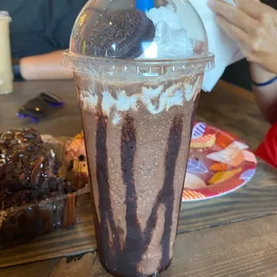 Large Muddy Buddy-chocolate and Oreo