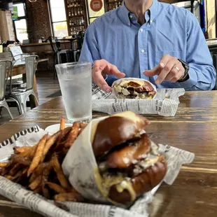Wisco Whiz Burgers w/fries