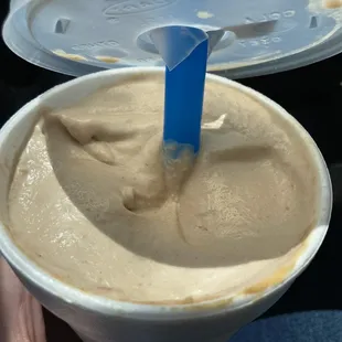 Peanut butter fudge shake