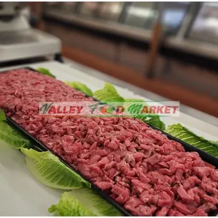 ground beef and lettuce