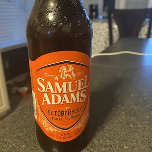 a bottle of samuel adams