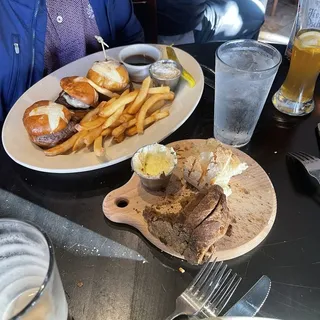 Mini Beef Tenderloin Sandwiches (3)