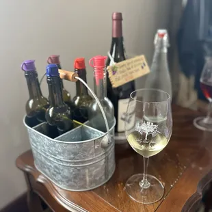 Wine tasting caddy