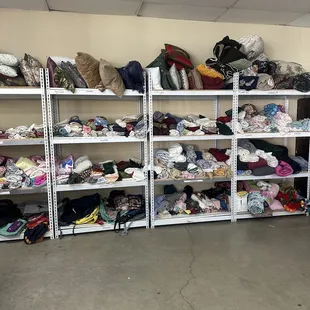 Linen, fabrics, pillows, blankets