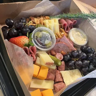 Charcuterie board! Was very good! The whole family loved it!!