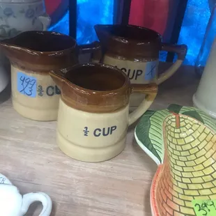 The cutie measuring cups I bought