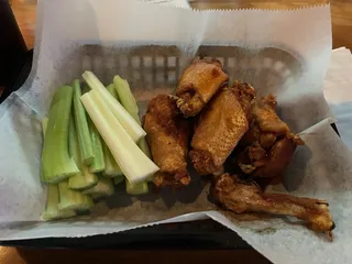 Bambooz Bar & Grill