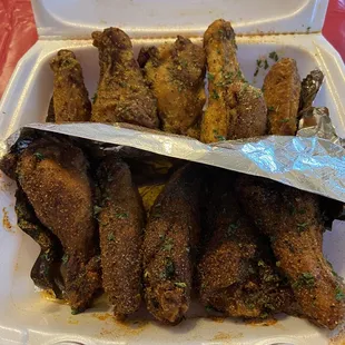 Lemon Pepper &amp; Cajun  Traditional Wings Combo