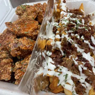 10 Pc Valley Boneless Wings with Bacon Ranch Fries