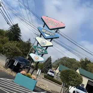 a view of the outside of the restaurant