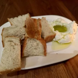 Bread with Ricotta Cheese and Oil...bread was great, but would rather have oil with some seasonings for dipping...or maybe just butter