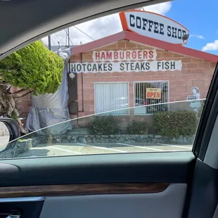 The street side of Val&apos;s Burgers.