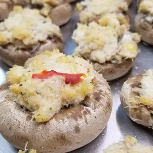 phenomenal stuffed mushrooms