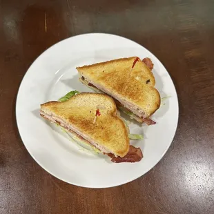 BLTTA Lunch Sandwich: perfectly toasted