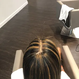 Blonde highlights/blowout