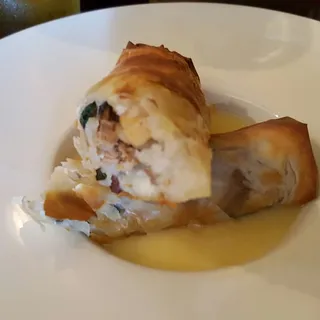 3 Crispy Saigon Chicken Rolls