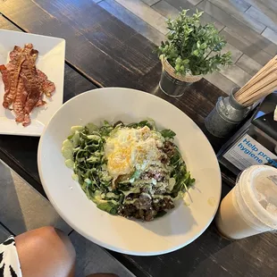 Steak & Avocado Salad