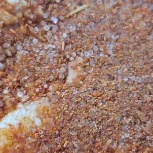 You can actually see the amount of salt when zoomed in.