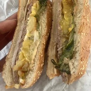 Hamburger w/ everything minus tomatoes &amp; jalapeños