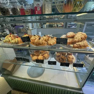 Croissant Pistachio Raspberries