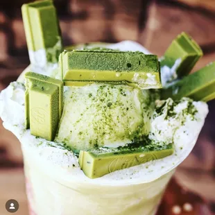 Green Tea Kitkat Snow