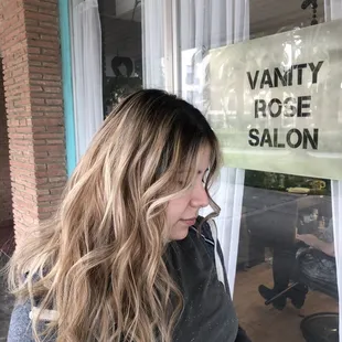 Root with heavy highlights done by Vicky