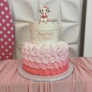 Actual, pristine cake that was delivered. The cake was tampered with after delivery and therefore damaged.
