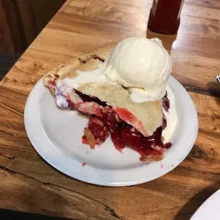 Cherry Pie with Vanilla Ice Cream