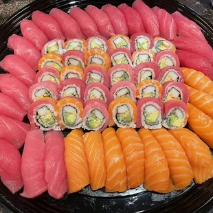 Tray of nigiris and rainbow rolls