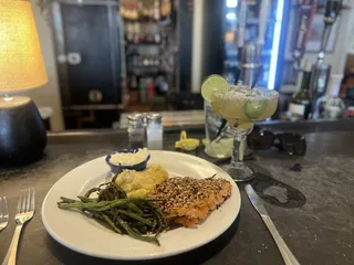 El Capitan Hotel Dining Room & Gopher Hole Lounge