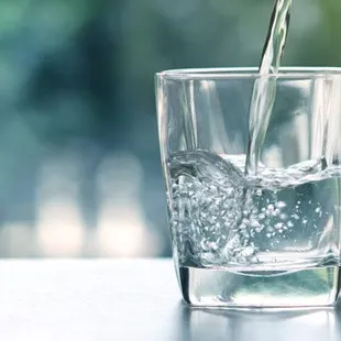 Drinking Water 1) Reverse Osmosis water 2) Re- Mineralized Water 3) Alkaline water