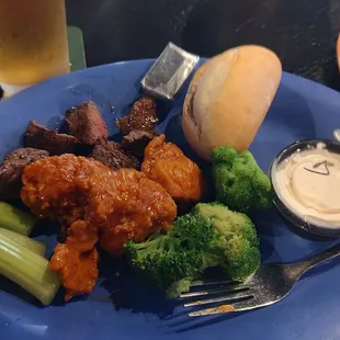 bbq chicken, fried chicken, bbq wings, chicken wings, chicken wings and fried chicken, chicken, fried chicken wings, poultry, food