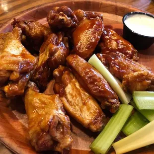 BBQ WINGS