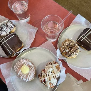 Chocolate Honeymooner, Boston Cream, vanilla cream, Larry, Scouter