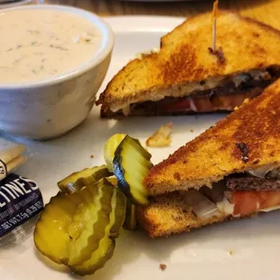 First visit was 9/27/23. A month later, it&apos;s lunch. Patty Melt w/clam chowder (10/27/23)