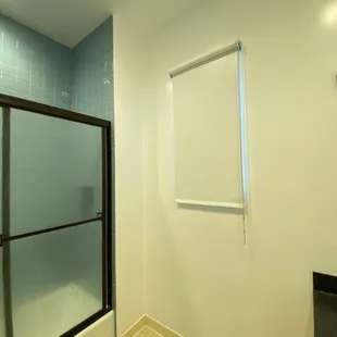 Bath Room Roller Shade