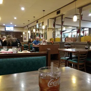 I've been looking forward to stopping here for dinner. The parking lot is always filled. I'm thrilled that they have Middle Eastern food!