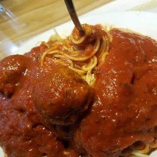 Big plate of delicious large plate of Italian spaghetti!