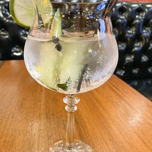 Spanish G&amp;T - Beefeater Gin, Fever Tree tonic, dried juniper berries, lime wheel