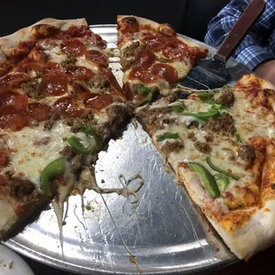 Large 2 topping  pizza!