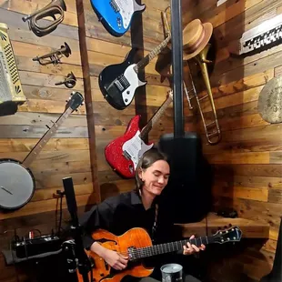 Live music on Sunday