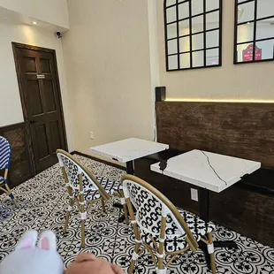 Seating area... quaint!