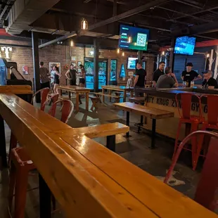 sushi and sashimi, interior