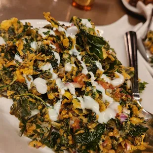 Crispy spinach chaat